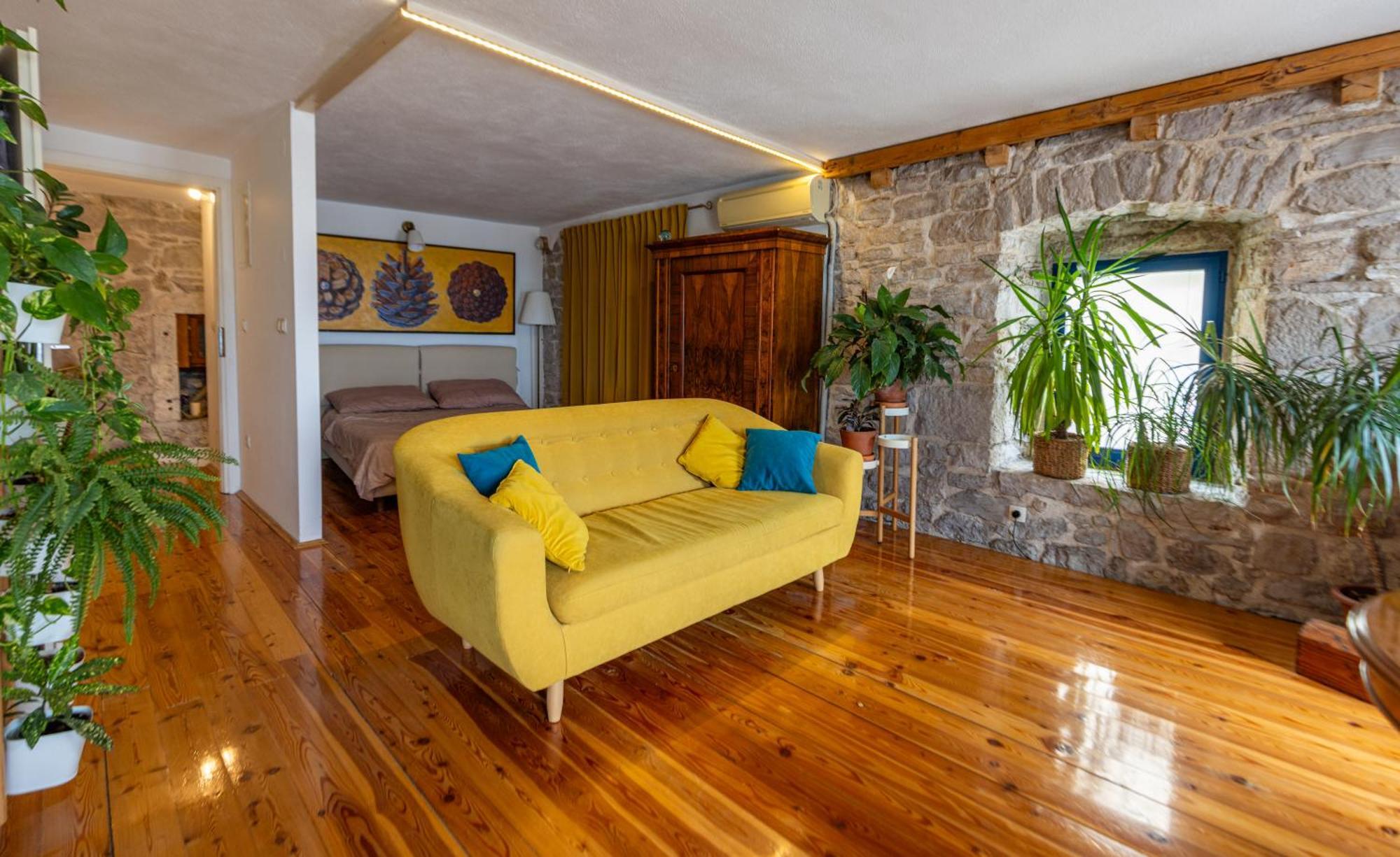 Old House Apartment Vodice Exterior photo