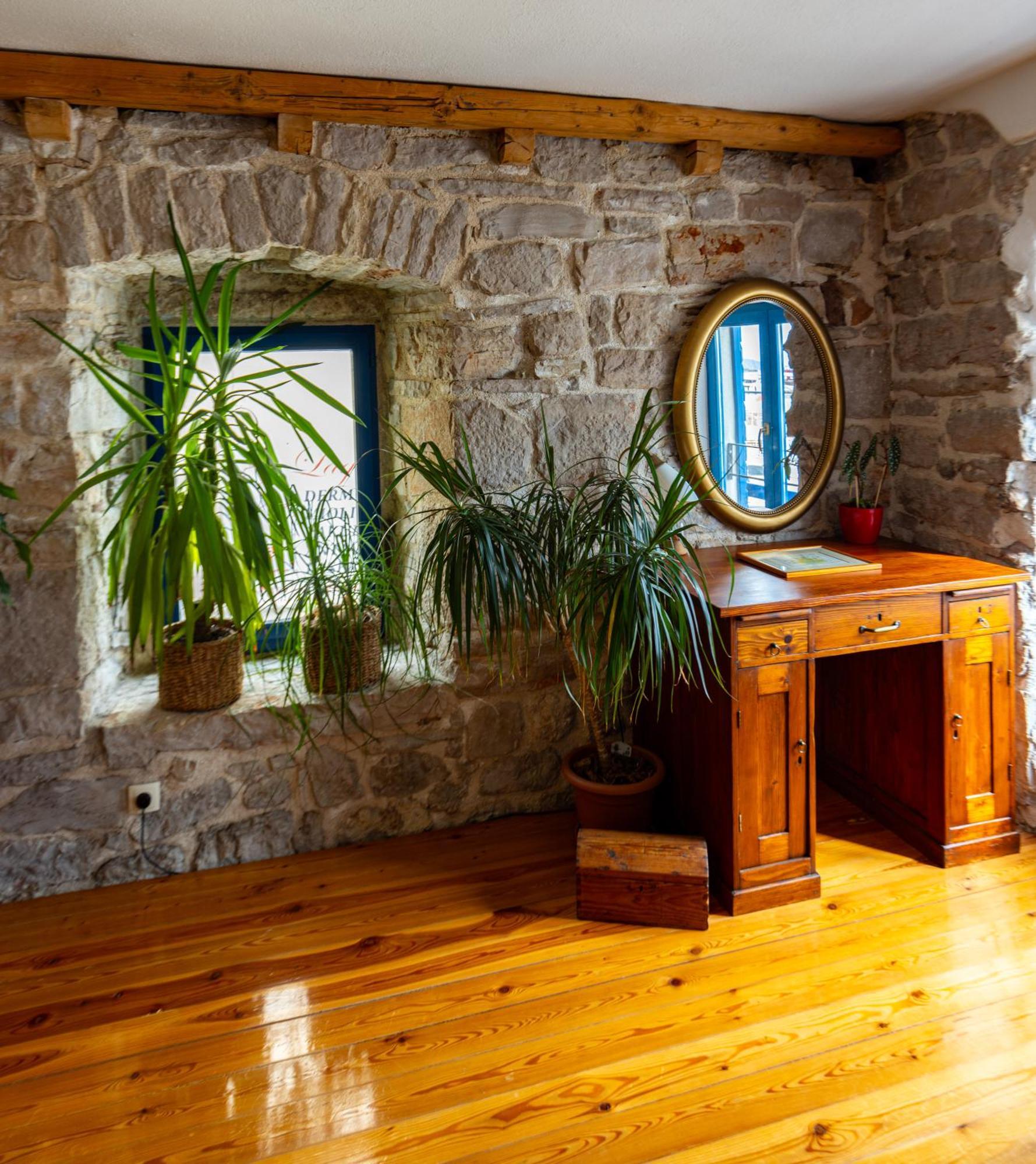 Old House Apartment Vodice Exterior photo